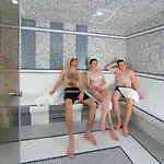 Отель Spindlerova Bouda 3*
