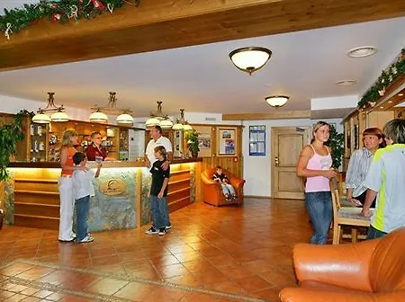 Spindlerova Bouda Отель 3*