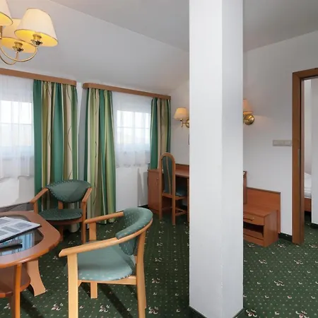 Ξενοδοχείο Spindlerova Bouda 3*